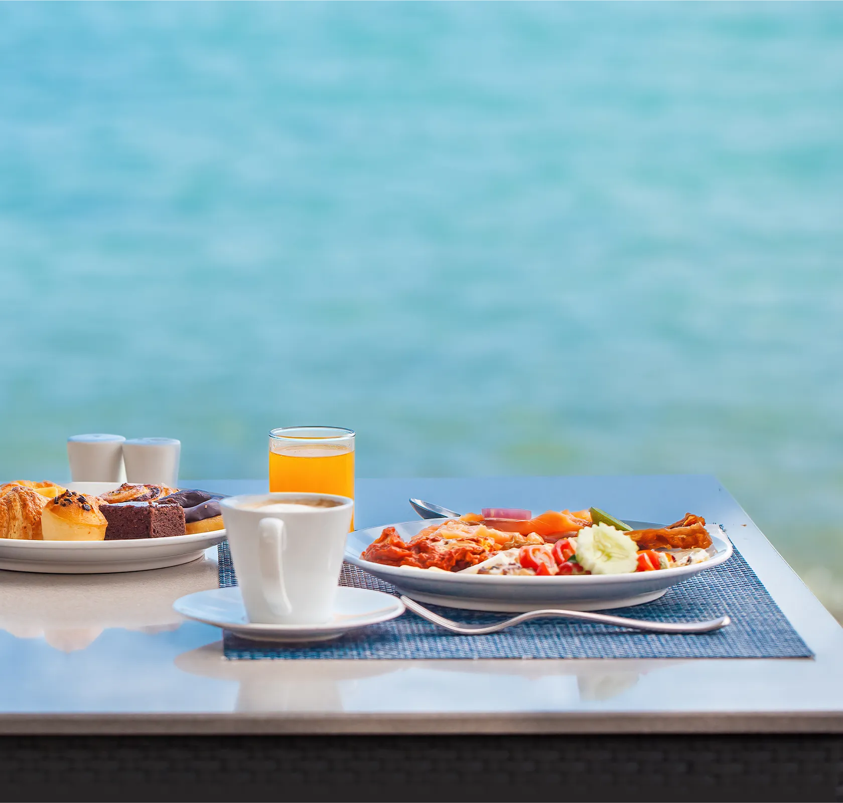 自然の朝に、贅沢な味わいを添える朝食メニュー